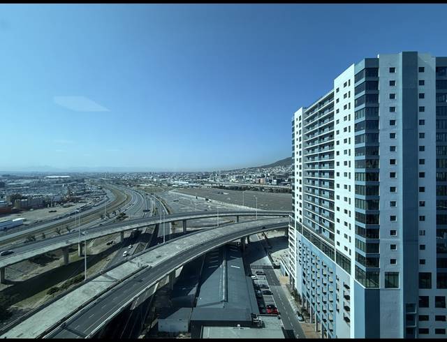 1,686M² OFFICE TO LET IN FORESHORE